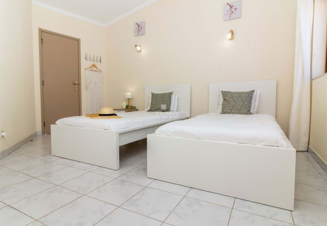 Villa em Albufeira - Villa Girassol - By D´alma Portuguesa Villa em Albufeira - Villa Girassol - By D´alma Portuguesa