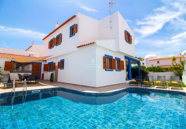 Villa em Albufeira - Villa Girassol - By D´alma Portuguesa