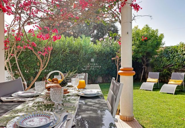 Villa em Olhos D´Água - Villa Açoteias - By D´alma Portuguesa
