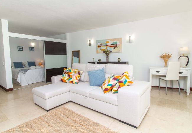 Apartamento em Albufeira - Brisa Mar - Aveiros Apartment by D'Alma Portuguesa Apartamento em Albufeira - Brisa Mar - Aveiros Apartment by D'Alma Portuguesa