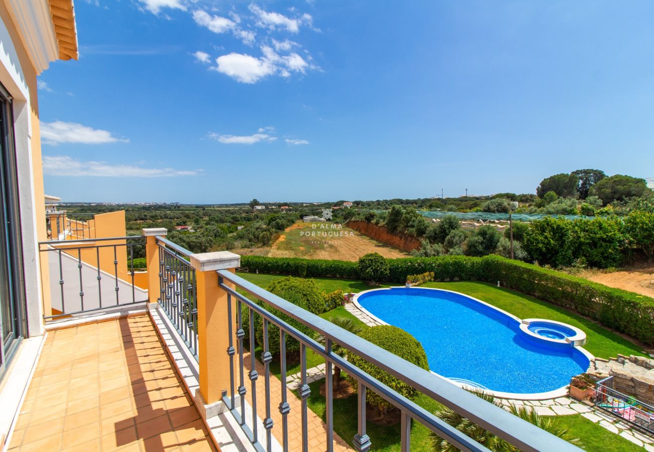 Apartamento em Olhos D´Água - Rosemary Apartment - By D´alma Portuguesa