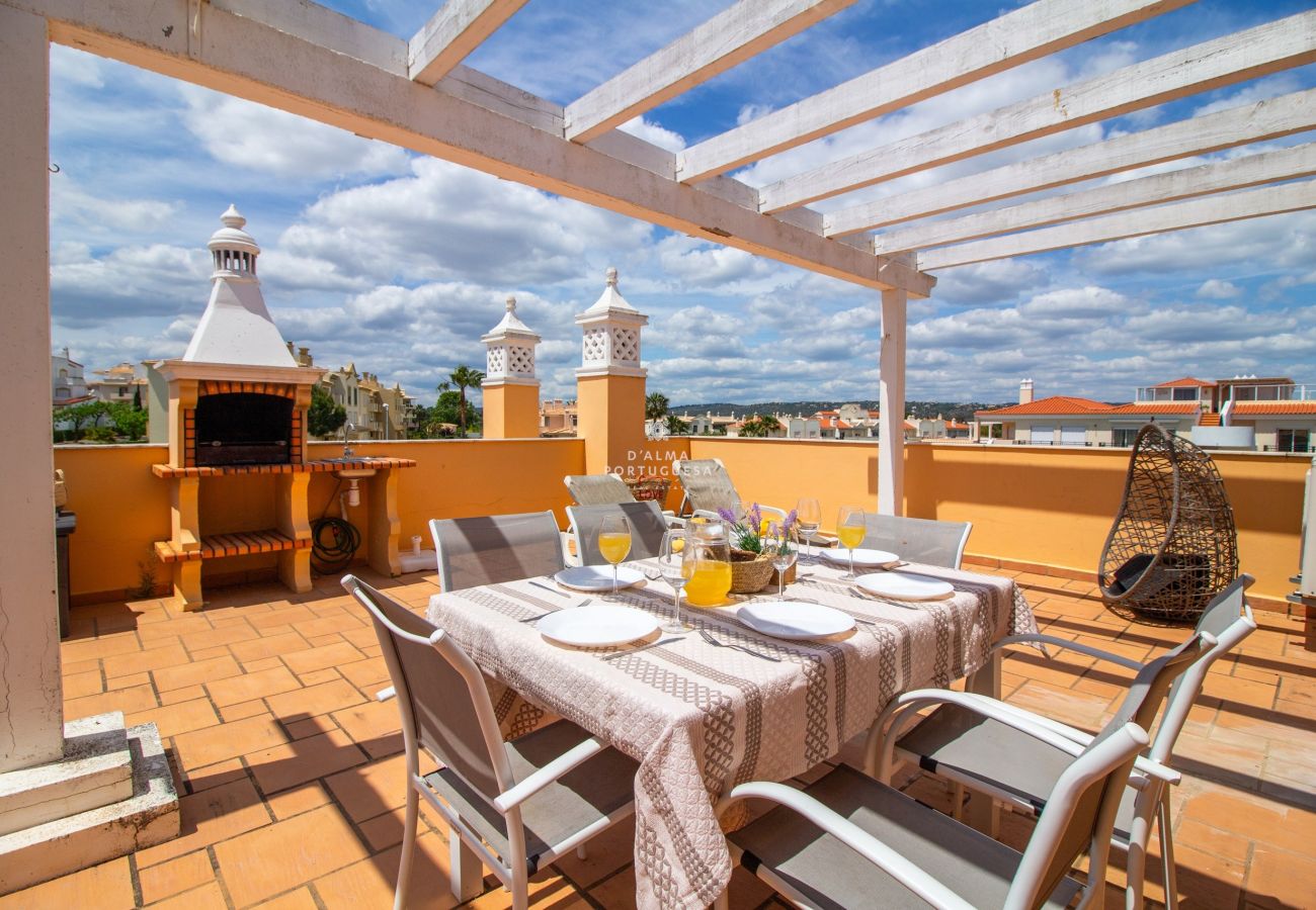 Apartamento em Olhos D´Água - Rosemary Apartment - By D´alma Portuguesa